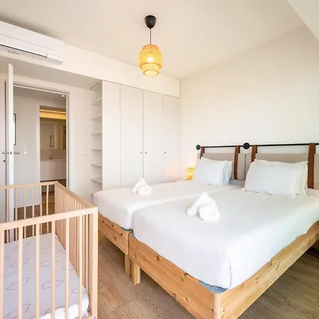 Appartamento Guestready - Modern Retreat With Balcony Views *