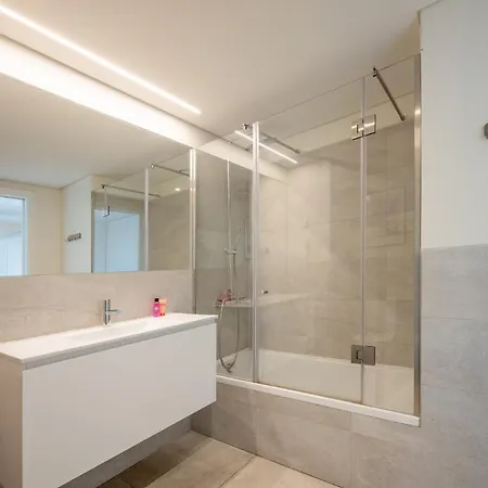 Guestready - Modern Retreat With Balcony Views * Lisbona